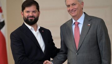 El presidente electo Kast da los primeros pasos para crear una amplia alianza que sostenga su gobierno en Chile