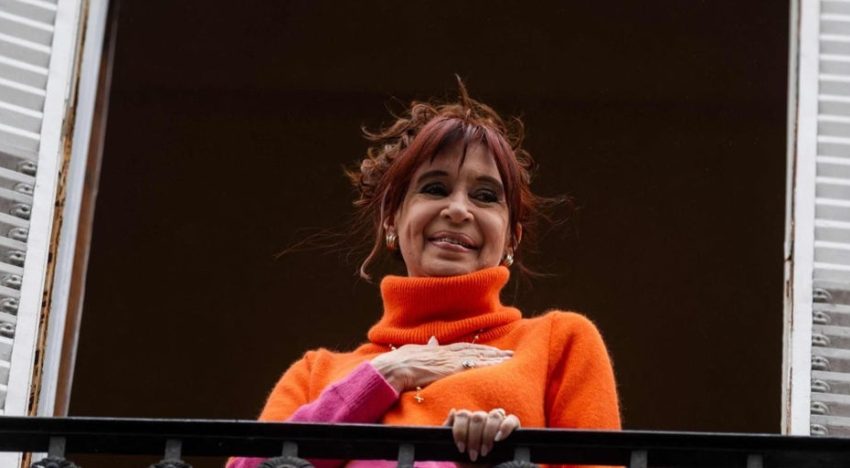 Cristina Fernández de Kirchner sale de su prisión domiciliaria… para ser operada de apendicitis