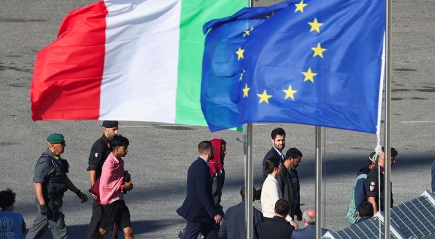 El Gobierno de Meloni celebra como «una gran victoria» que la UE adopte su modelo de expulsión de inmigrantes