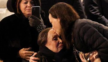El caluroso abrazo de María Corina Machado con su hija en Oslo tras casi dos años sin verse