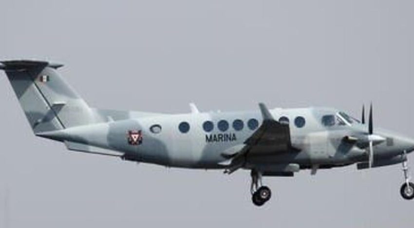 Mueren cinco personas al estrellarse un avión de la Marina mexicana durante una misión médica en Texas