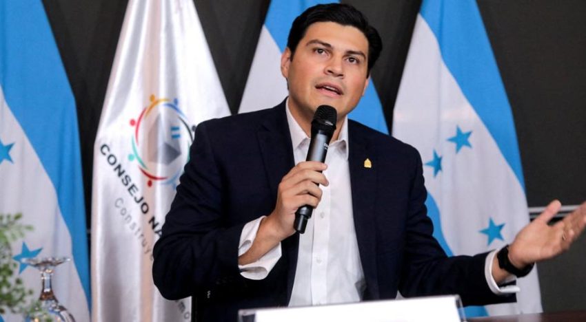 Un consejero del ente electoral de Honduras acusa a los partidos Liberal y Nacional de fraude