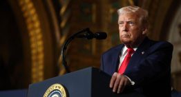 Trump revela que está hablando con las petroleras para cuando caiga Maduro