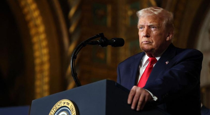 Trump revela que está hablando con las petroleras para cuando caiga Maduro