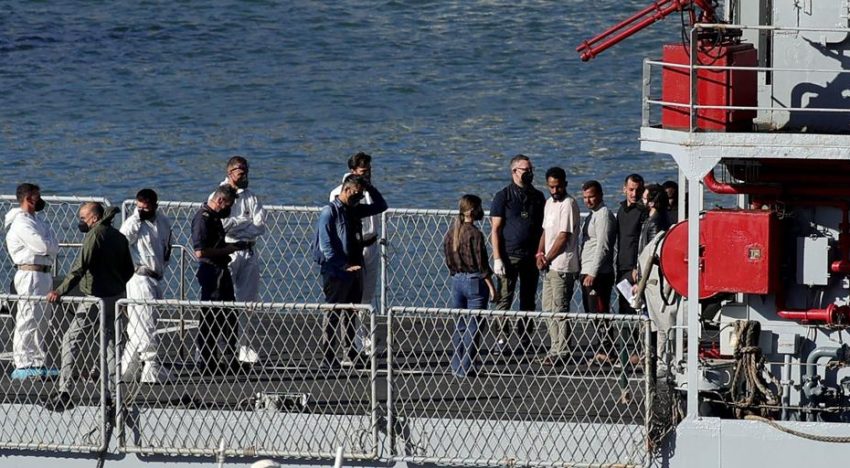 Europa endurece sus fronteras: el 'modelo Meloni' gana terreno ante el cambio de ciclo migratorio