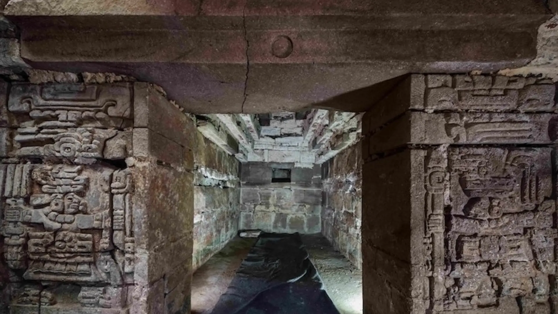 México anuncia el histórico descubrimiento de una tumba zapoteca de más de 1.400 años de antigüedad