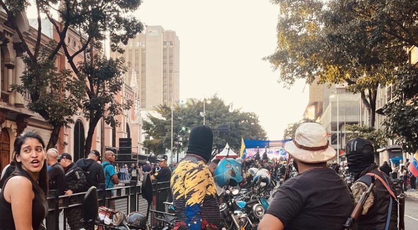 El chavismo toma las calles para impedir movilizaciones de la oposición