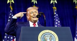 Trump anuncia el envío de hasta 50 millones de barriles de petróleo venezolano a Estados Unidos bajo control de Washington