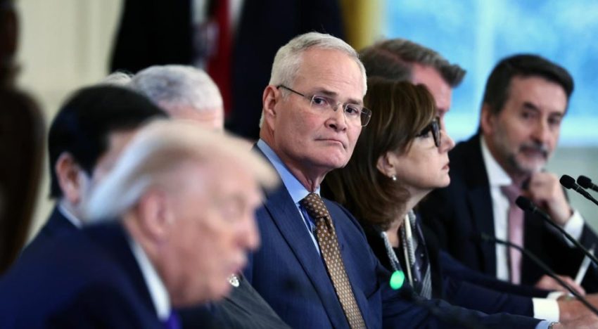 Trump exige 100.000 millones a las petroleras para relanzar el petróleo venezolano