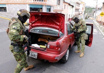Petro denuncia que Ecuador está bombardeando Colombia en la frontera