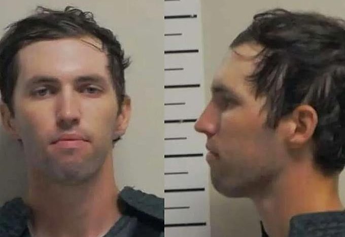 El informe forense considera «no concluyente» la relación entre el rifle del acusado y la bala que mató a Charlie Kirk