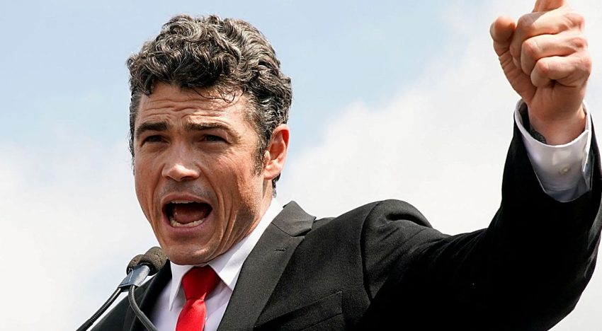 El FBI investigaba al director de antiterrorismo de EE.UU. que dimitió por la guerra con Irán