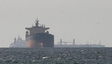 Irán afirma que los buques «no hostiles» pueden transitar por el estrecho de Ormuz