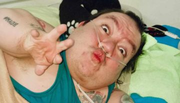 Tiktoker Alejo Little falleció a los 33 años tras luchar contra una enfermedad genética