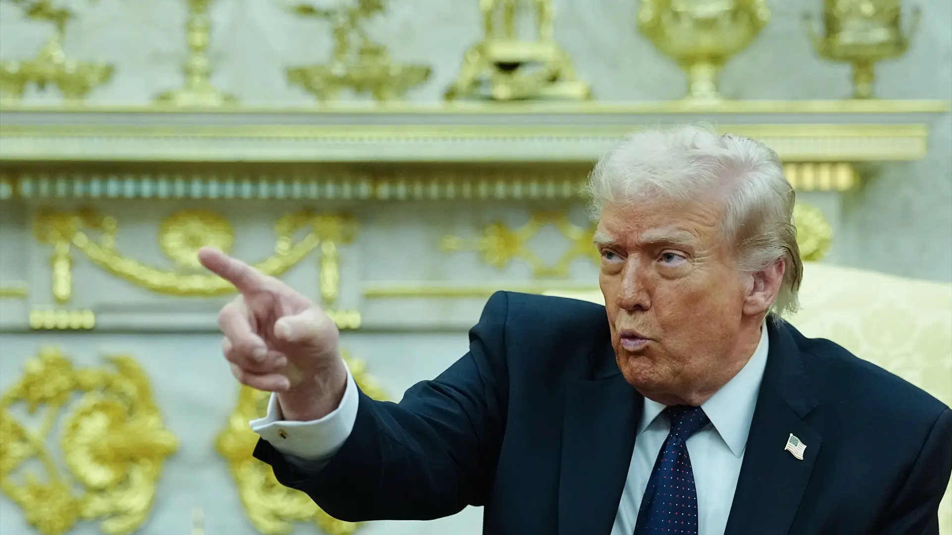 Trump amenaza con desplegar al ICE en los aeropuertos: «Aplicarán medidas de seguridad como nunca antes se ha visto»