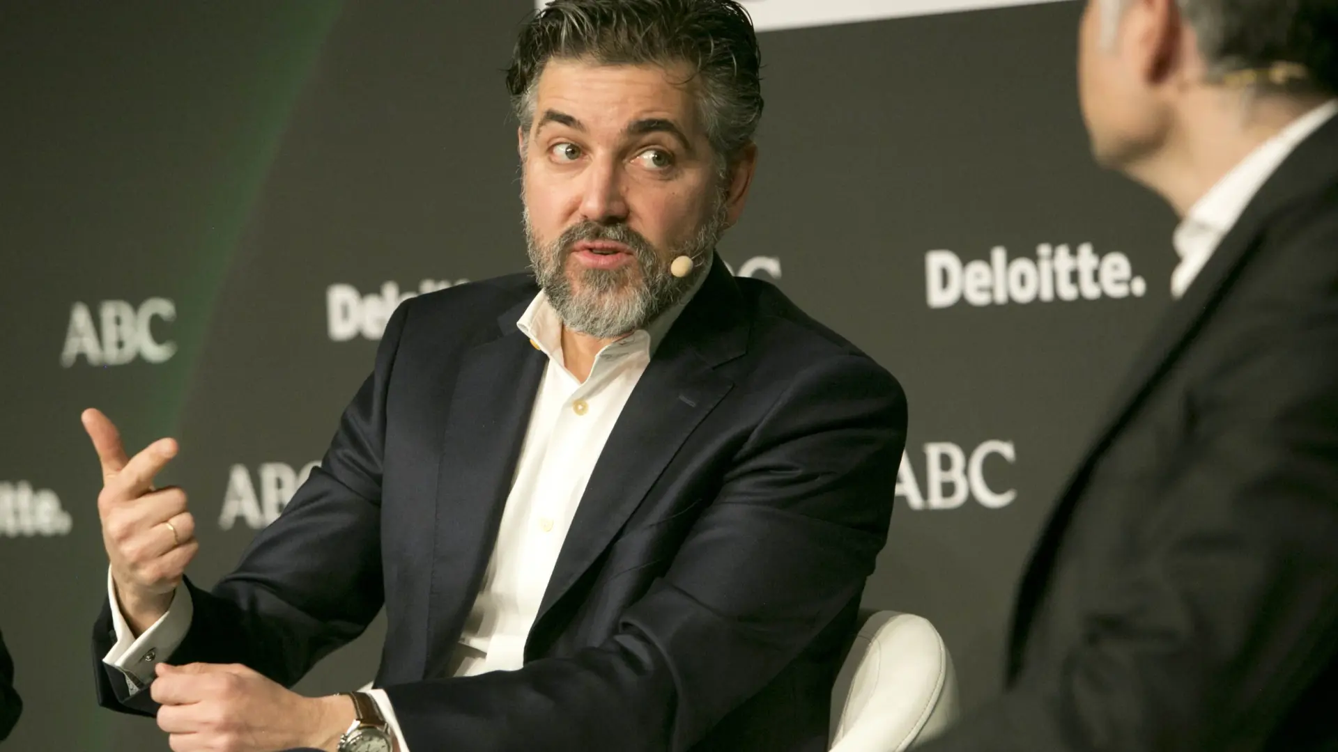 Banco Santander asegura que los bancos españoles afrontan el conflicto en Irán «más fuertes que nunca»