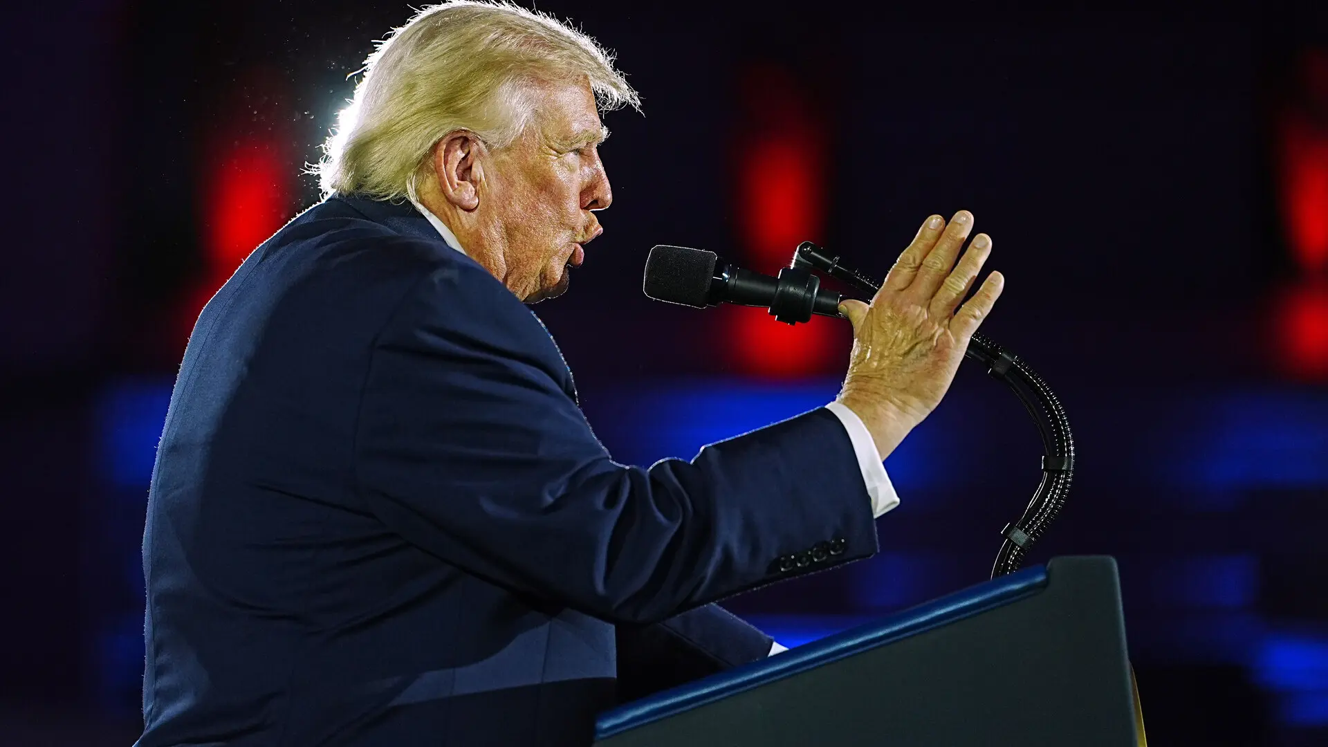 Trump ordena pagar «de inmediato» a los agentes de seguridad ante el caos en los aeropuertos