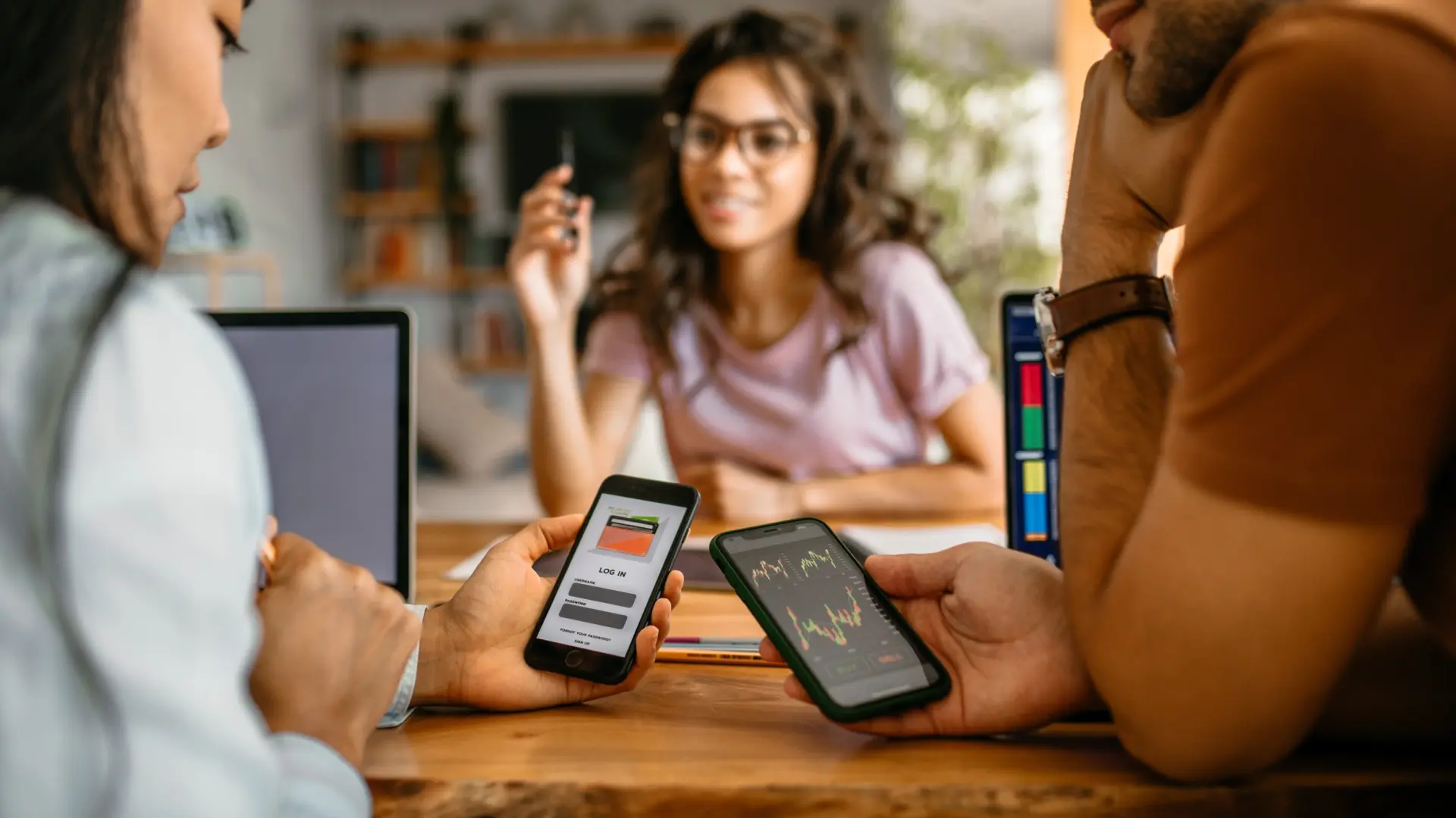 Los jóvenes de 13 años ya pueden invertir por su cuenta en Estados Unidos ¿Y en Europa?