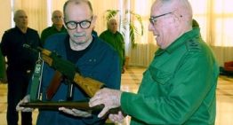 Hoteles de lujo, vuelos en business y cadenas de oro: el fiasco del convoy a Cuba