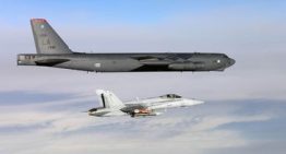 Un ataque iraní incendia un «superpetrolero» de Kuwait en Dubái y provoca el temor a un posible vertido de crudo