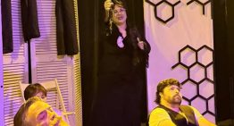 Lola Rodríguez de Tió en el teatro junto a otras poderosas ilustres puertorriqueñas