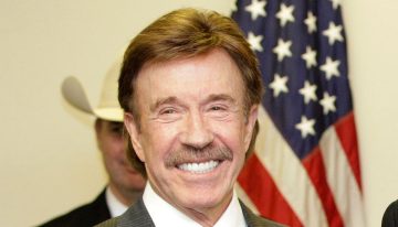 Chuck Norris es hospitalizado tras emergencia médica en Hawai
