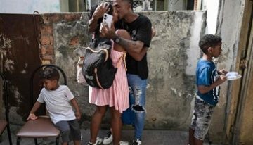 López Obrador reaparece para apoyar a Cuba y complica a Sheinbaum con EE.UU.