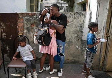 López Obrador reaparece para apoyar a Cuba y complica a Sheinbaum con EE.UU.