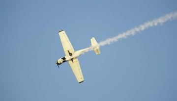 Un avión de la Fuerza Aérea colombiana se estrella con más de cien soldados a bordo