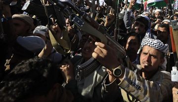 Los hutíes de Yemen se suman a la guerra y lanzan un primer ataque contra Israel
