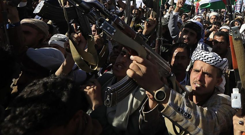 Los hutíes de Yemen se suman a la guerra y lanzan un primer ataque contra Israel