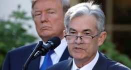 Trump amenaza con despedir a Powell si no deja también su puesto en la Junta de la Fed al terminar su mandato como presidente