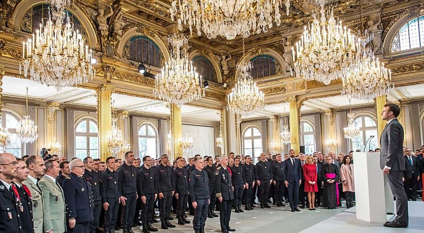 La policía francesa registra el Palacio del Elíseo por contratos sospechosos relacionados con las ceremonias del Panteón