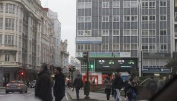 Una turista de despedida de soltera hace un reto sobre la fuente 'Biancone' de Florencia y le causa daños de 5.000 euros
