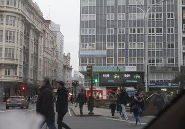Una turista de despedida de soltera hace un reto sobre la fuente 'Biancone' de Florencia y le causa daños de 5.000 euros