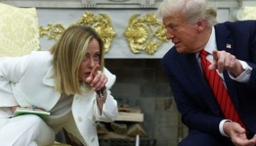 El bloqueo de EE.UU. a Ormuz no impide el tránsito de al menos tres barcos vinculados a Irán, uno de ellos chino