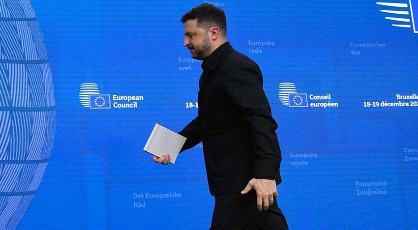 La UE logra aprobar el préstamo de 90.000 millones para Ucrania tras dos meses de bloqueo del húngaro Orban