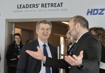 La Comisión Europea negocia ya en Budapest con Magyar el desbloqueo de los fondos congelados