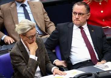 Los hombres entre 17 y 45 años necesitarán un permiso militar para salir de Alemania más de 3 meses: «Esto es la RDA 2.0»