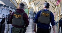 Renuncia a su cargo el jefe interino del ICE y supervisor del plan de deportación masiva de Trump
