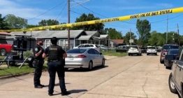 Un anciano de 89 años hiere a cinco personas en dos tiroteos en Atenas por problemas para cobrar la pensión