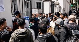 La derecha francesa carga contra Sánchez por la regularización y propone convertir a España en «un paria»