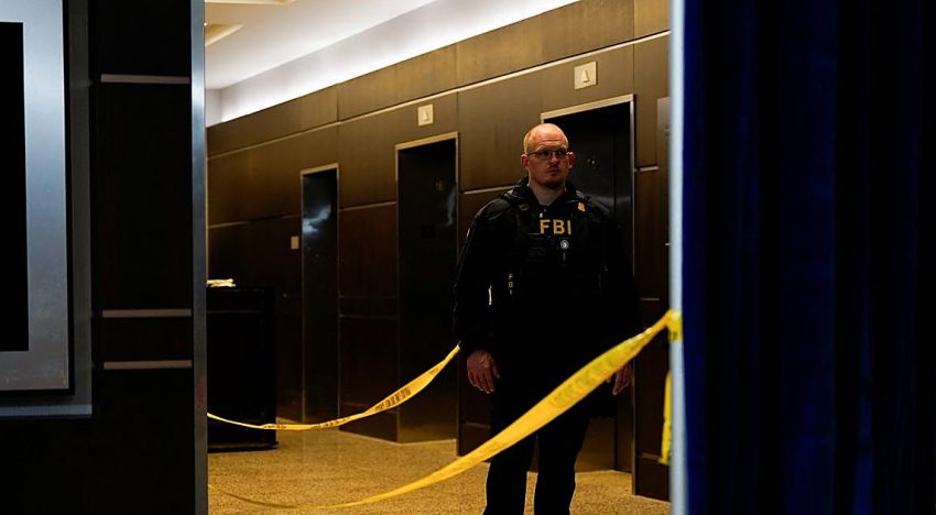 Disparos en el Hilton, dudas en la red: cómo un atentado real se convirtió en una conspiración en minutos