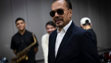 Bobby Valentín: de “rey” a “doctor” del bajo