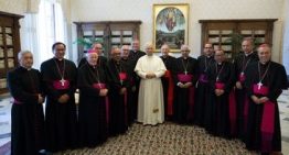 Belmont, polémico presentador de televisión y exalcalde, toma ventaja en las elecciones de Perú