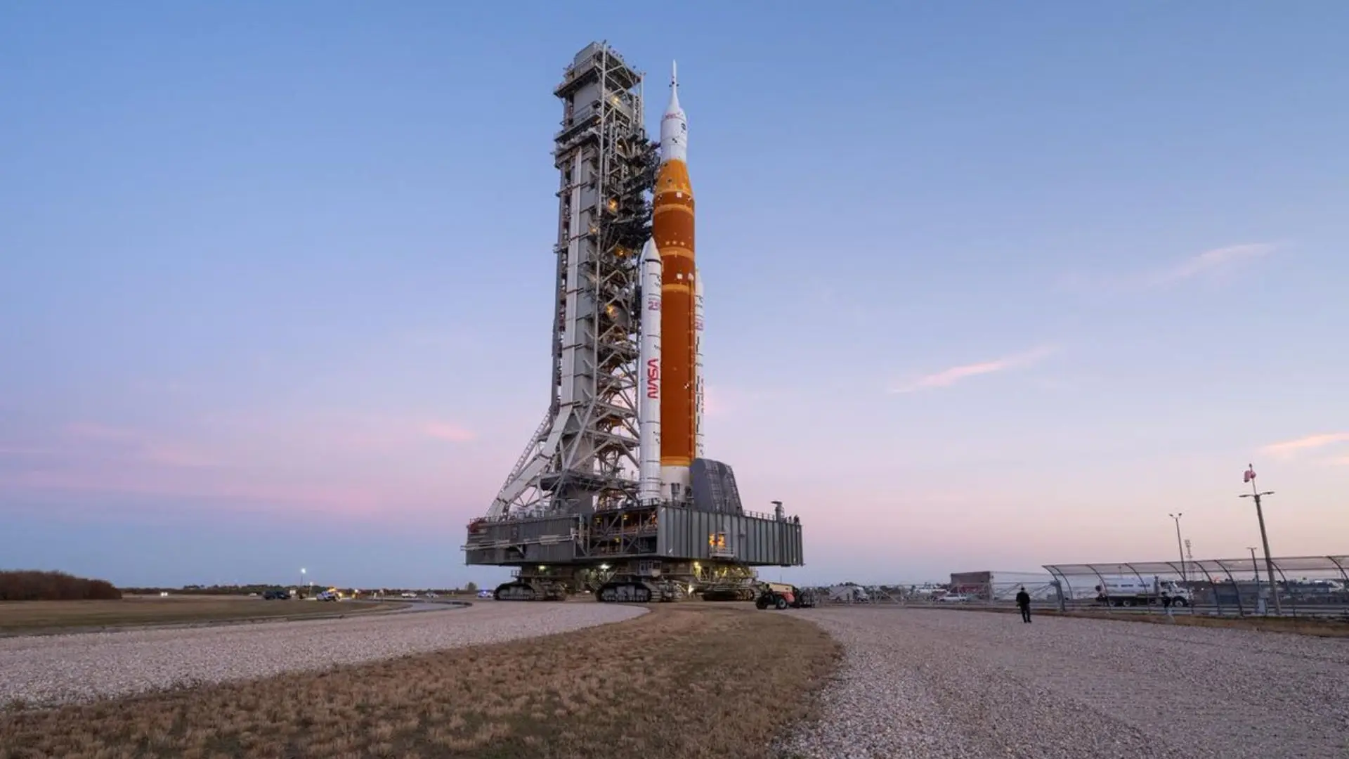 Horario y dónde ver en directo el lanzamiento de la misión Artemis II a la Luna