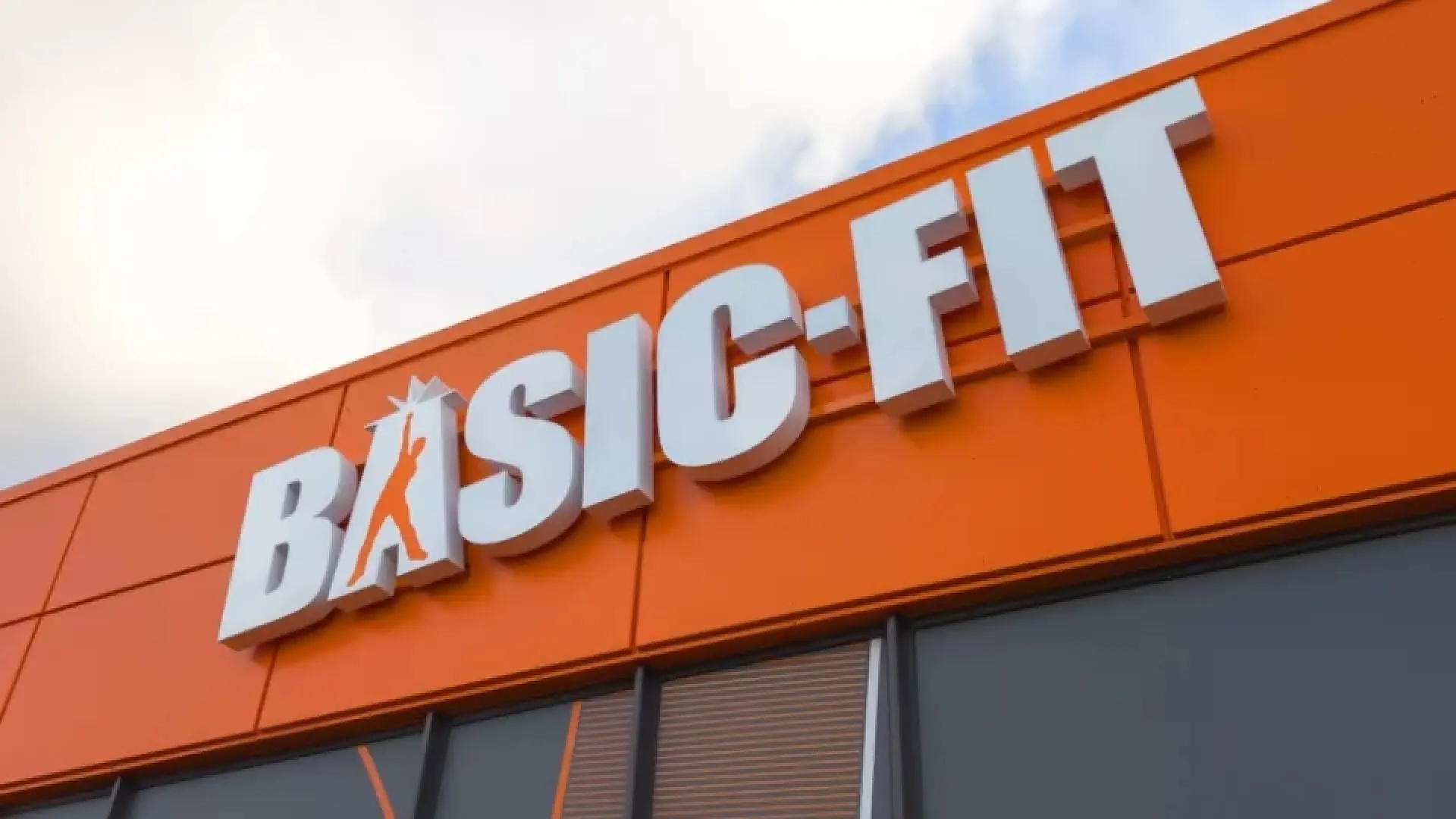 Basic-Fit sufre un hackeo: filtran los datos de un millón de usuarios y afecta a clientes en España