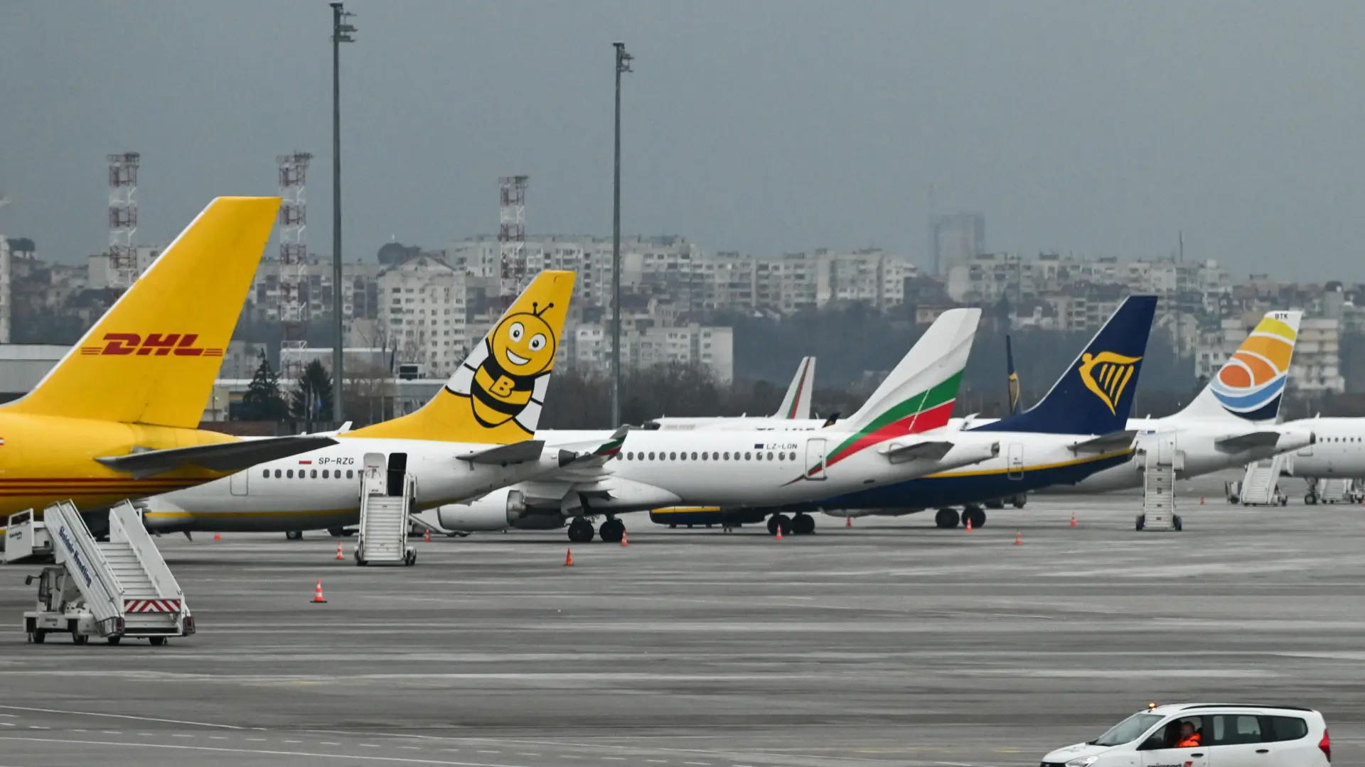 La AIE alerta de que Europa solo tiene combustible de avión para «seis semanas» y augura cancelaciones de vuelos «pronto» si se mantiene el bloqueo de Ormuz