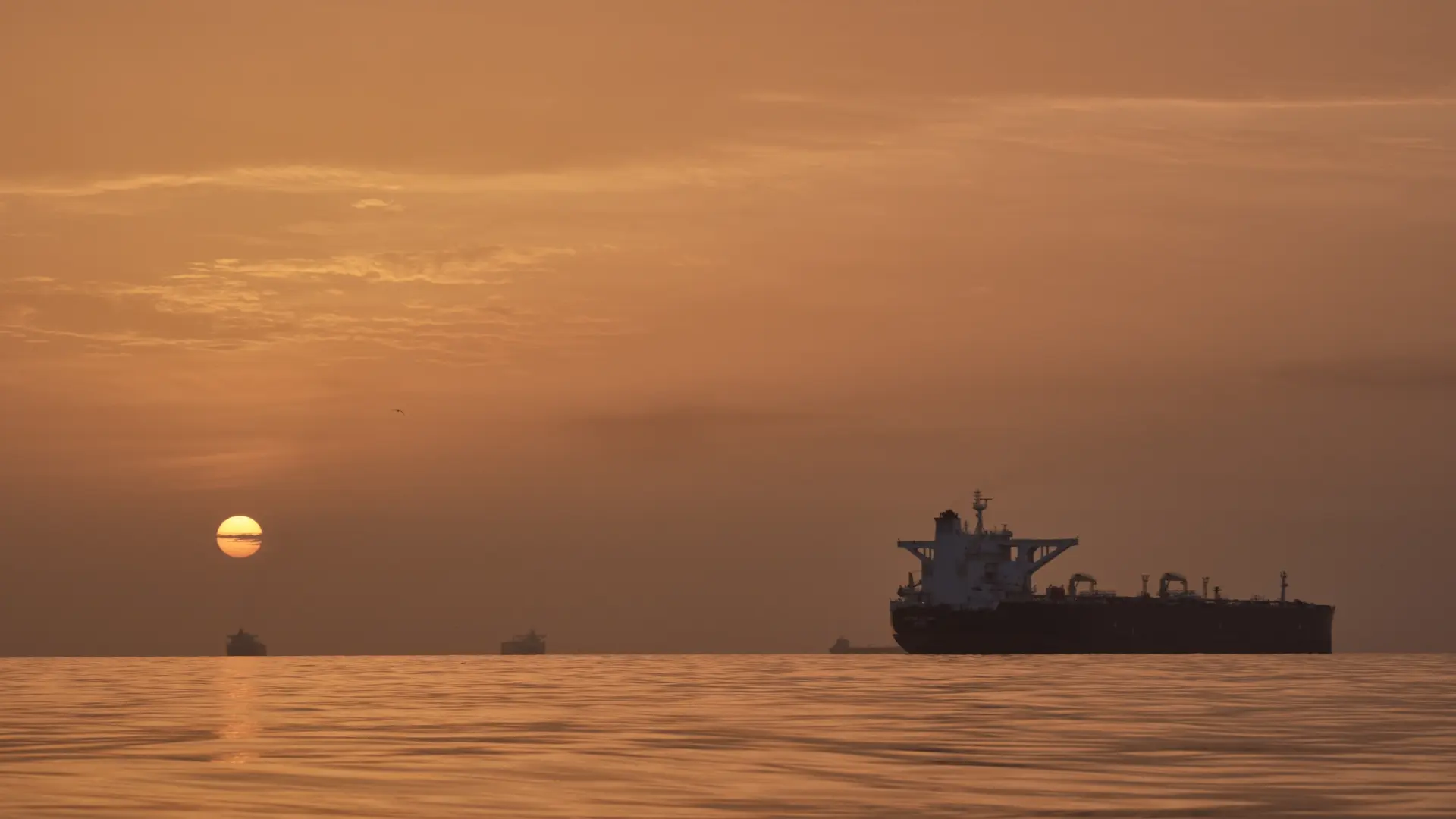 Reino Unido reúne a mandos militares de 30 países para planificar la misión que escolte a buques en Ormuz