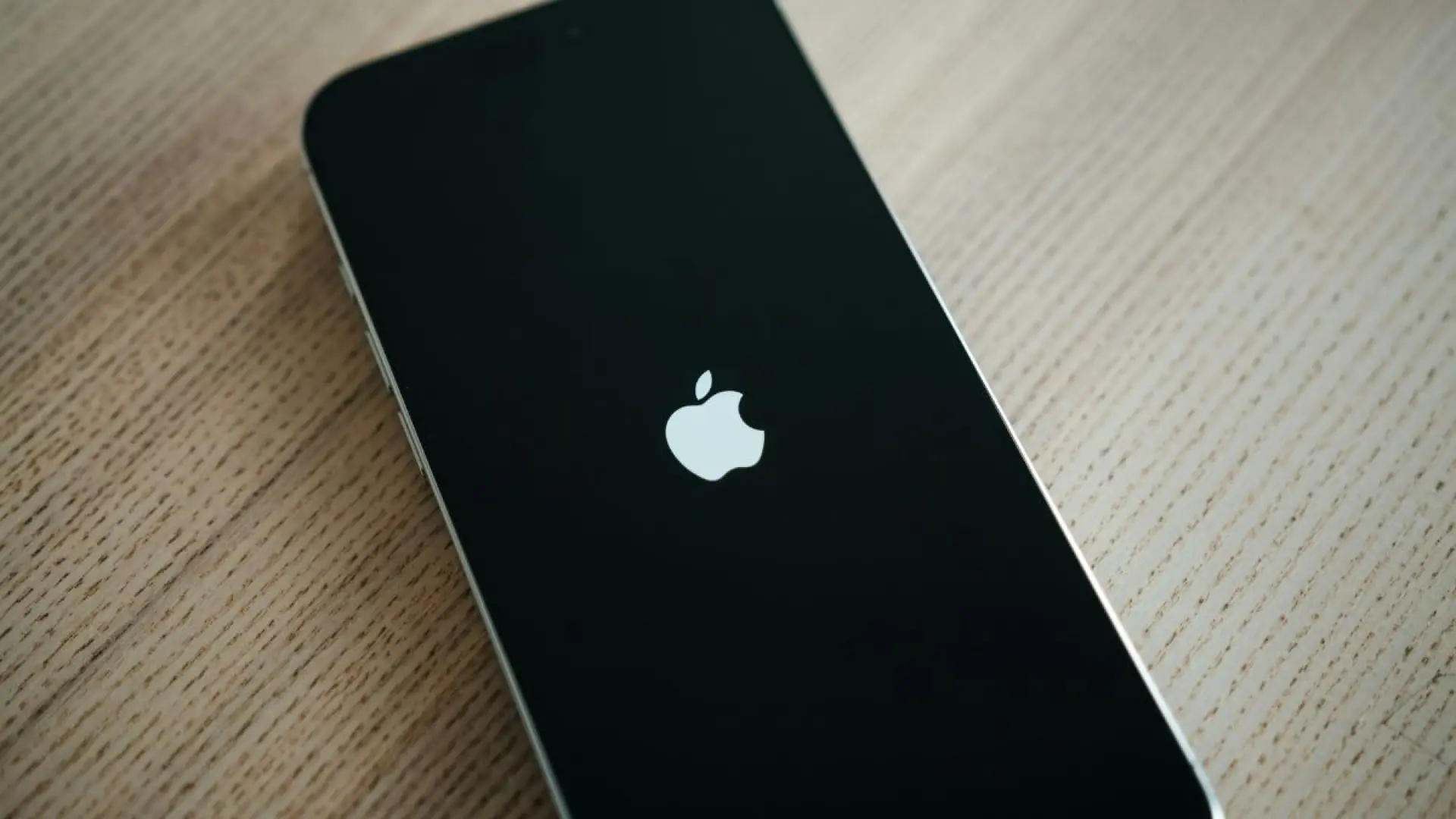 Adiós al negro y naranja: los nuevos iPhone 18 apostarán por colores que se alejan de lo tradicional